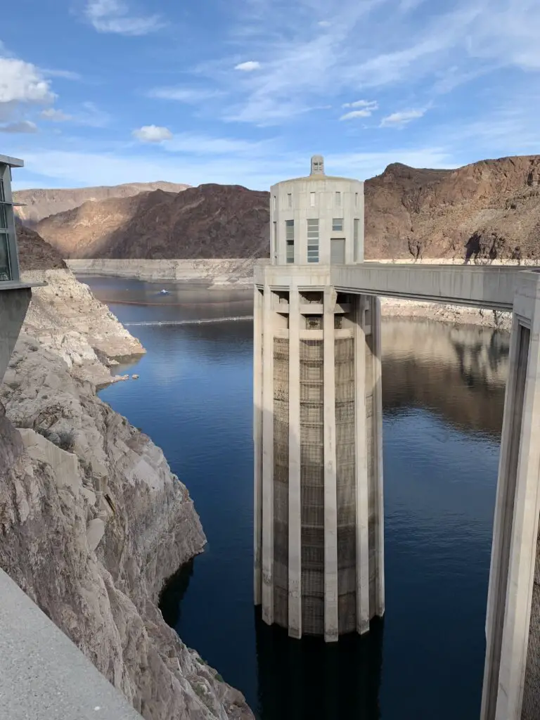 Cement pylons rising from the pool behind the Hoover Dam
